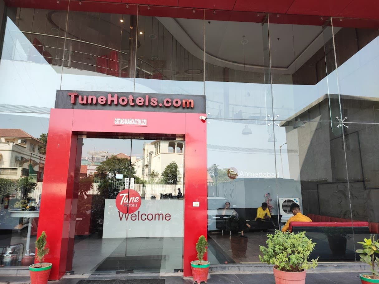 Hotel near Narendra Modi Stadium, Ahmedabad: Where to Stay for Match Days and More